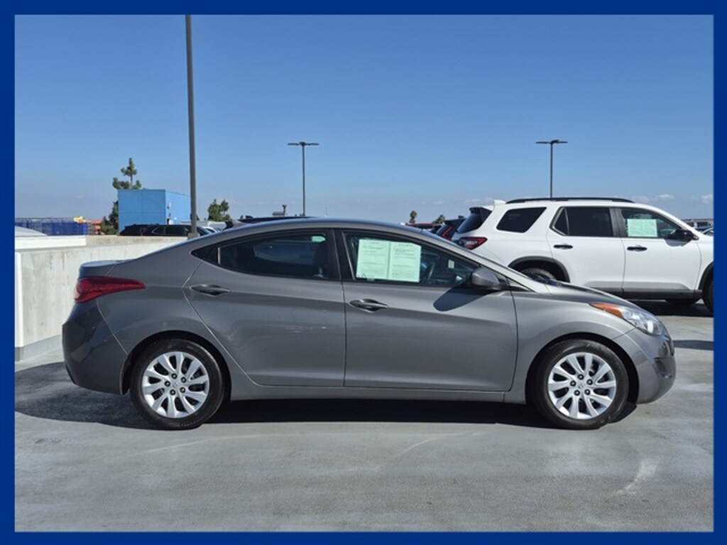 Used 2013 Hyundai Elantra  Sedan