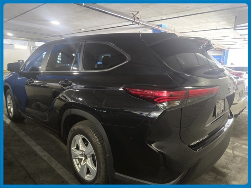 Used 2023 Toyota Highlander XLE SUV