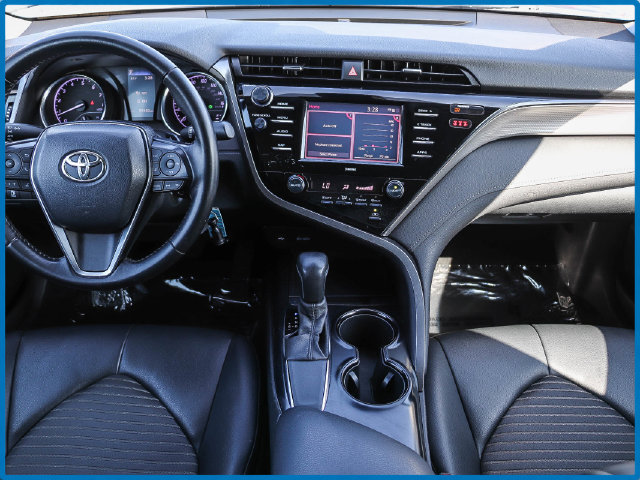 Used 2020 Toyota Camry SE Sedan