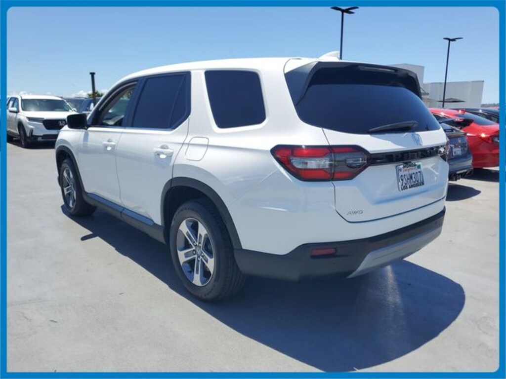 Certified 2025 Honda Pilot EX-L SUV