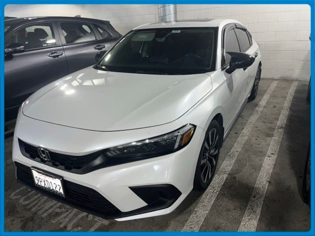 Used 2024 Honda Civic EX-L Hatchback