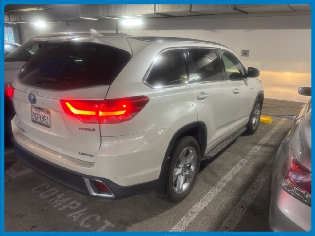 Used 2017 Toyota Highlander Hybrid Limited V6 SUV