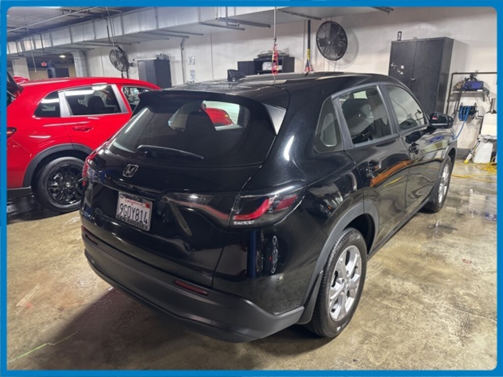 Used 2023 Honda HR-V LX AWD SUV
