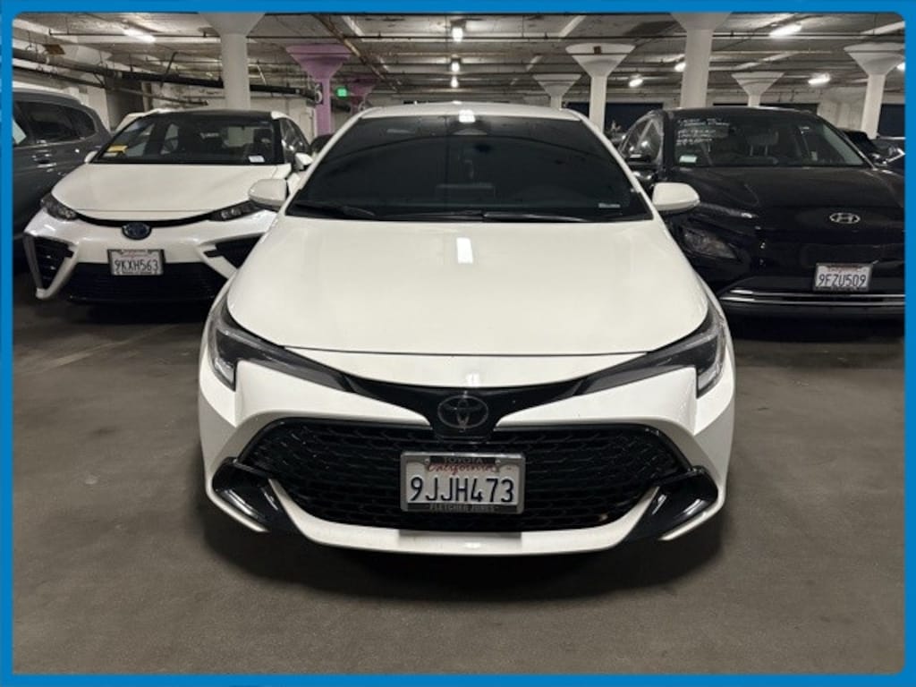 Used 2024 Toyota Corolla Hatchback SE Hatchback