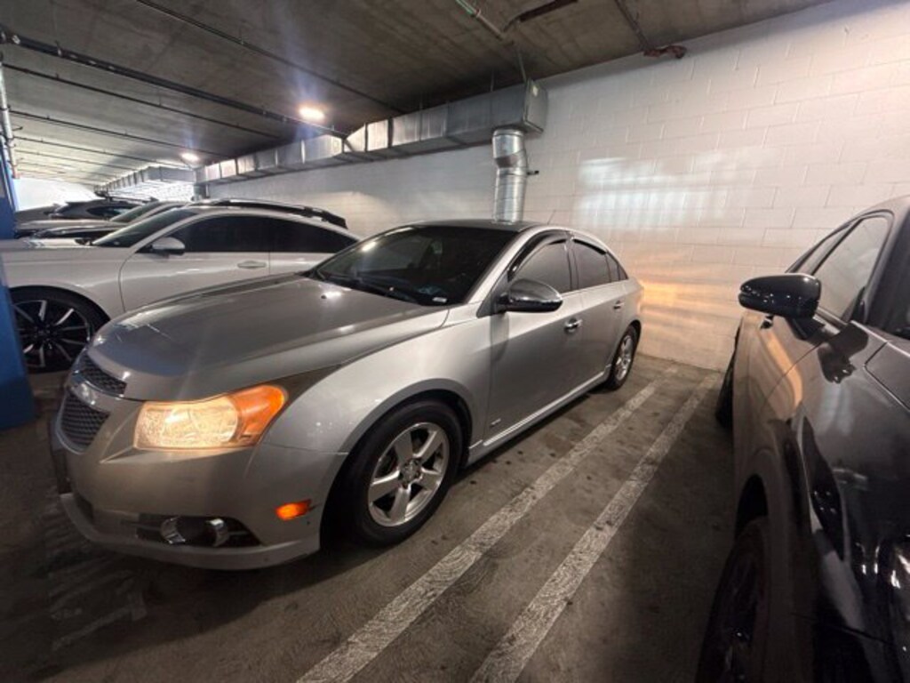Used 2014 Chevrolet Cruze Sedan