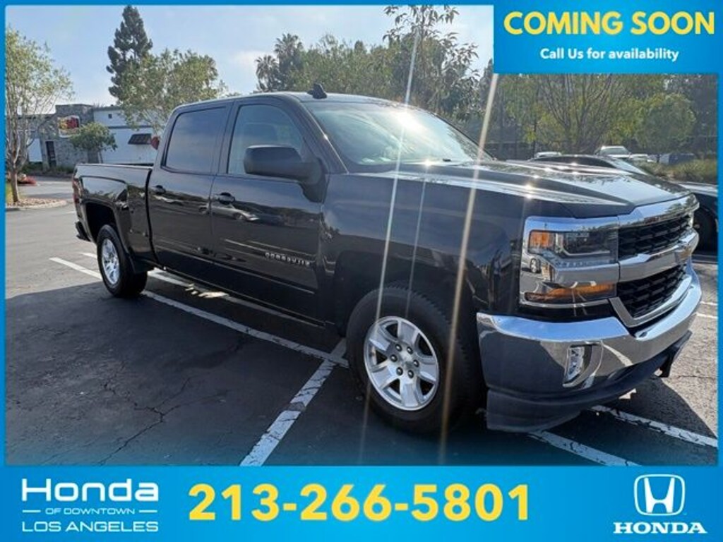 Used 2017 Chevrolet Silverado 1500 LT w/1LT Truck Crew Cab
