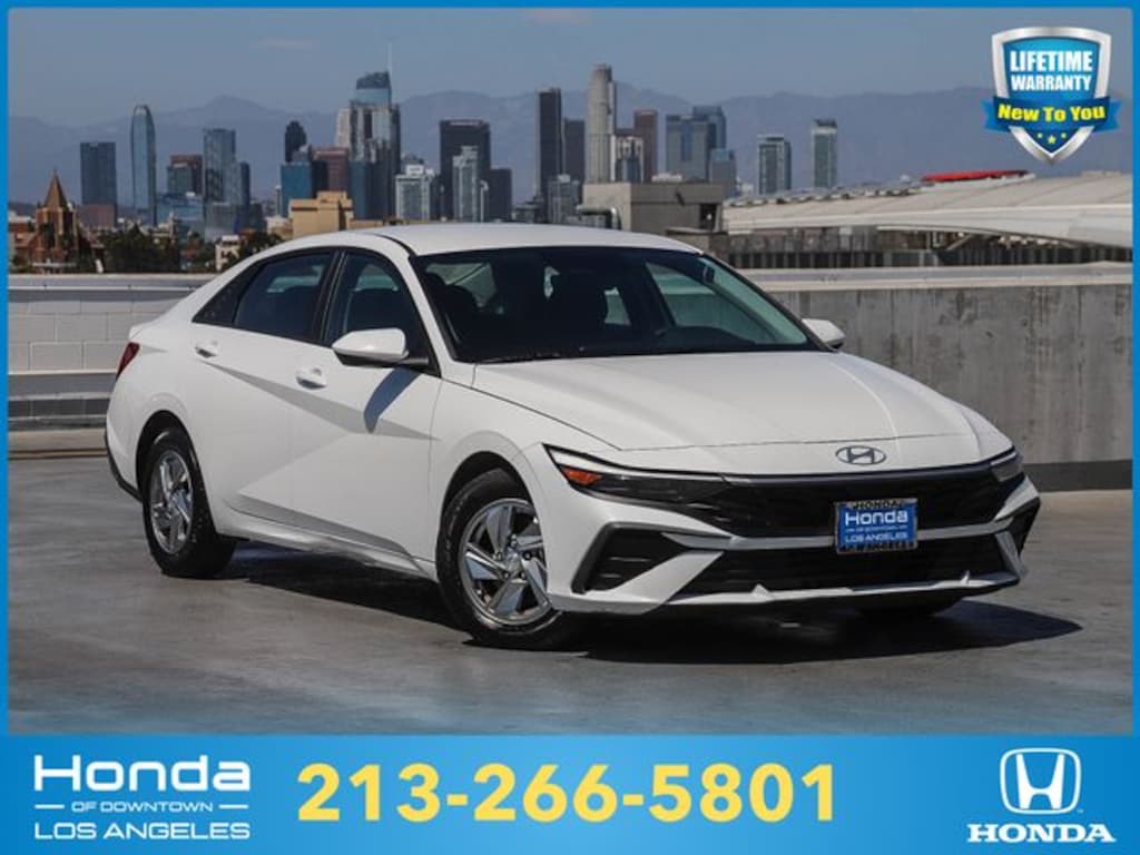 Used 2024 Hyundai Elantra SE Sedan