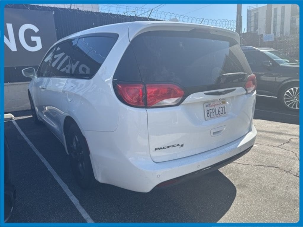 Used 2018 Chrysler Pacifica Touring Plus Van