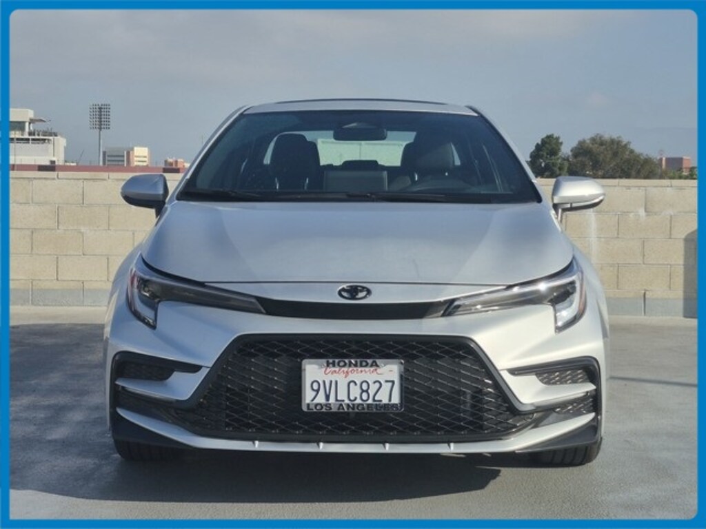 Used 2025 Toyota Corolla SE Sedan
