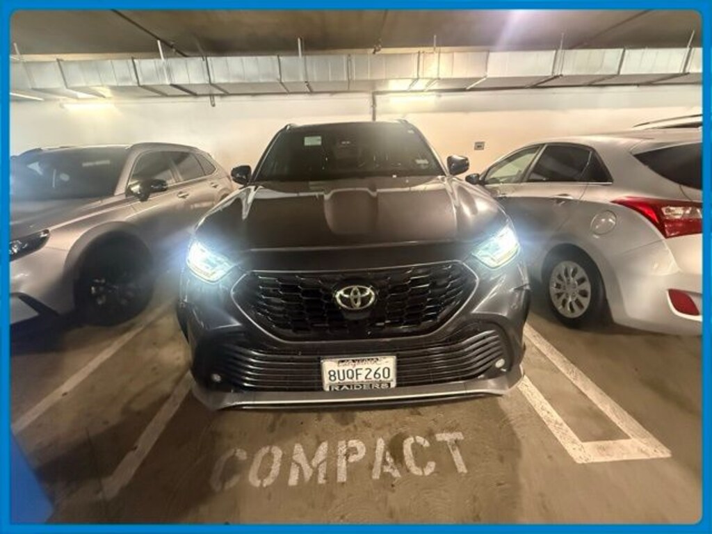 Used 2021 Toyota Highlander XSE SUV