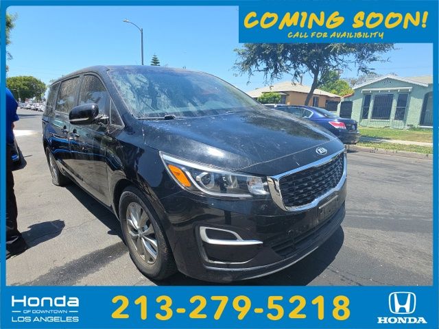 2019 Kia Sedona LX's photo