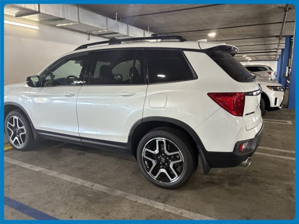 Used 2022 Honda Passport Elite AWD SUV