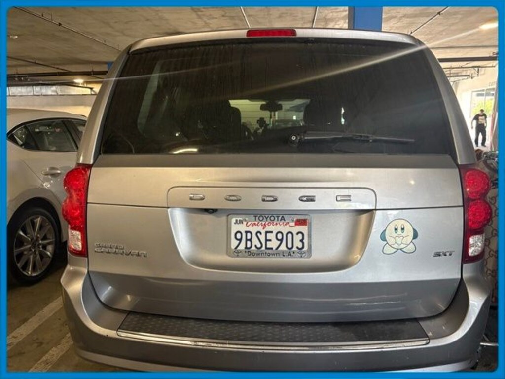 Used 2020 Dodge Grand Caravan SXT Van Passenger Van