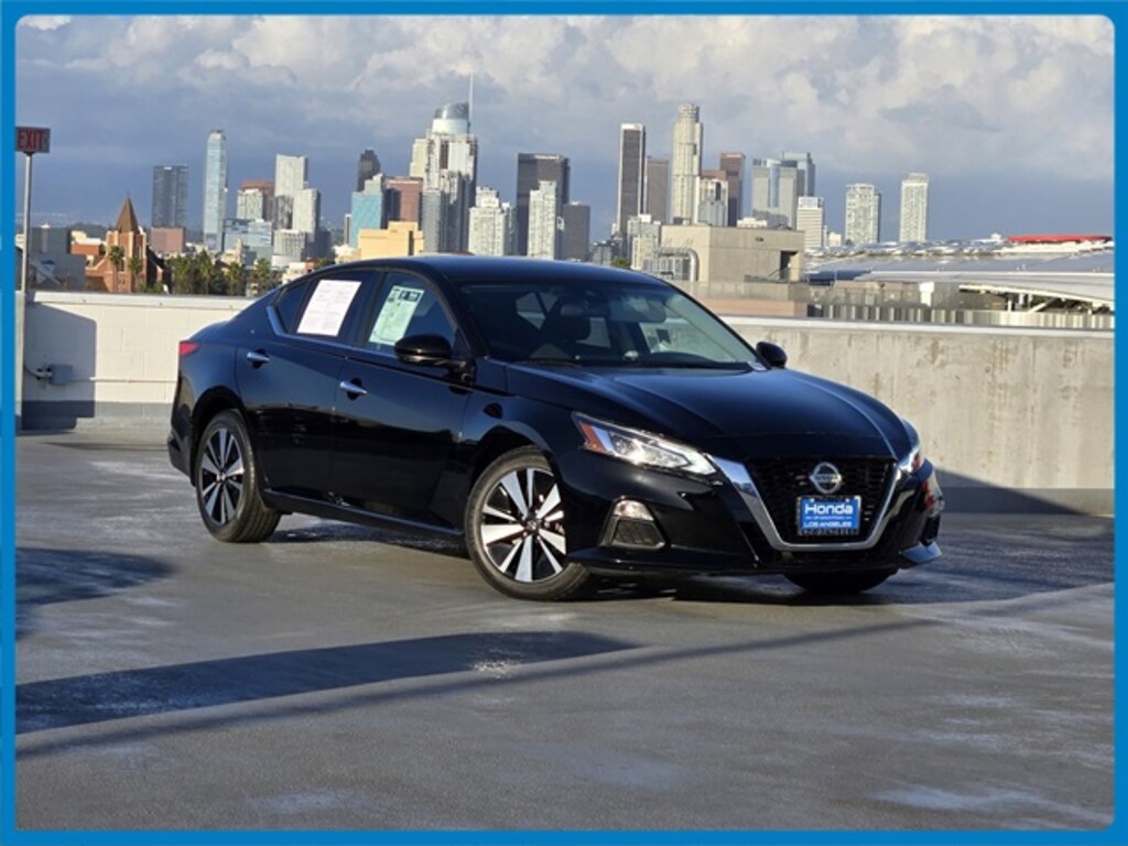 Used 2021 Nissan Altima 2.5 SV Sedan