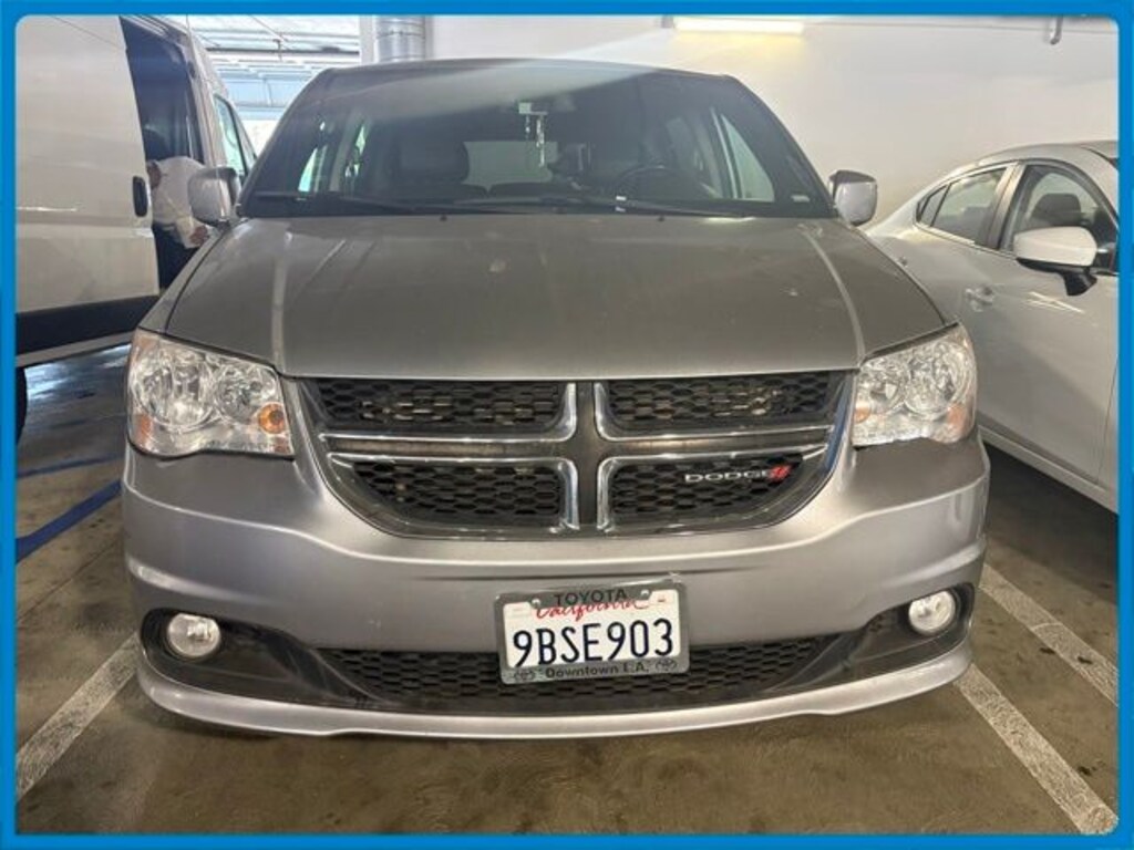 Used 2020 Dodge Grand Caravan SXT Van Passenger Van
