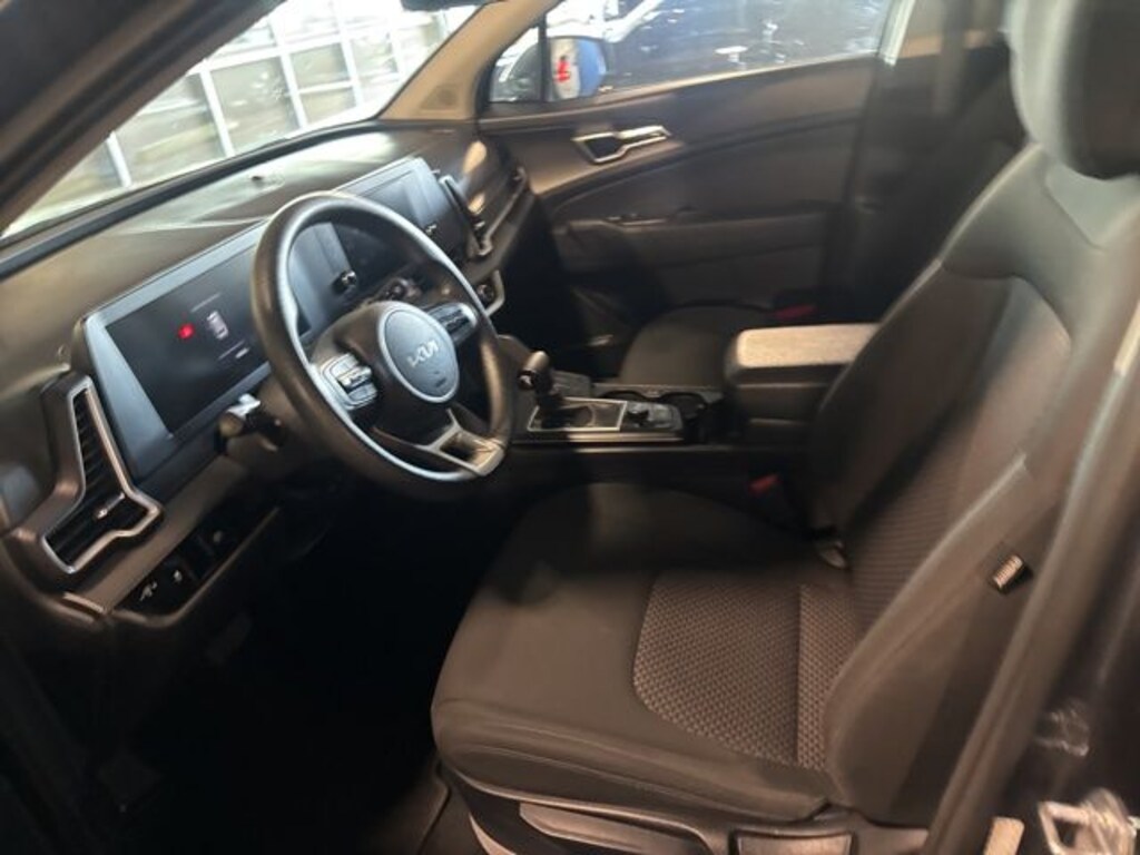 Used 2023 Kia Sportage LX SUV
