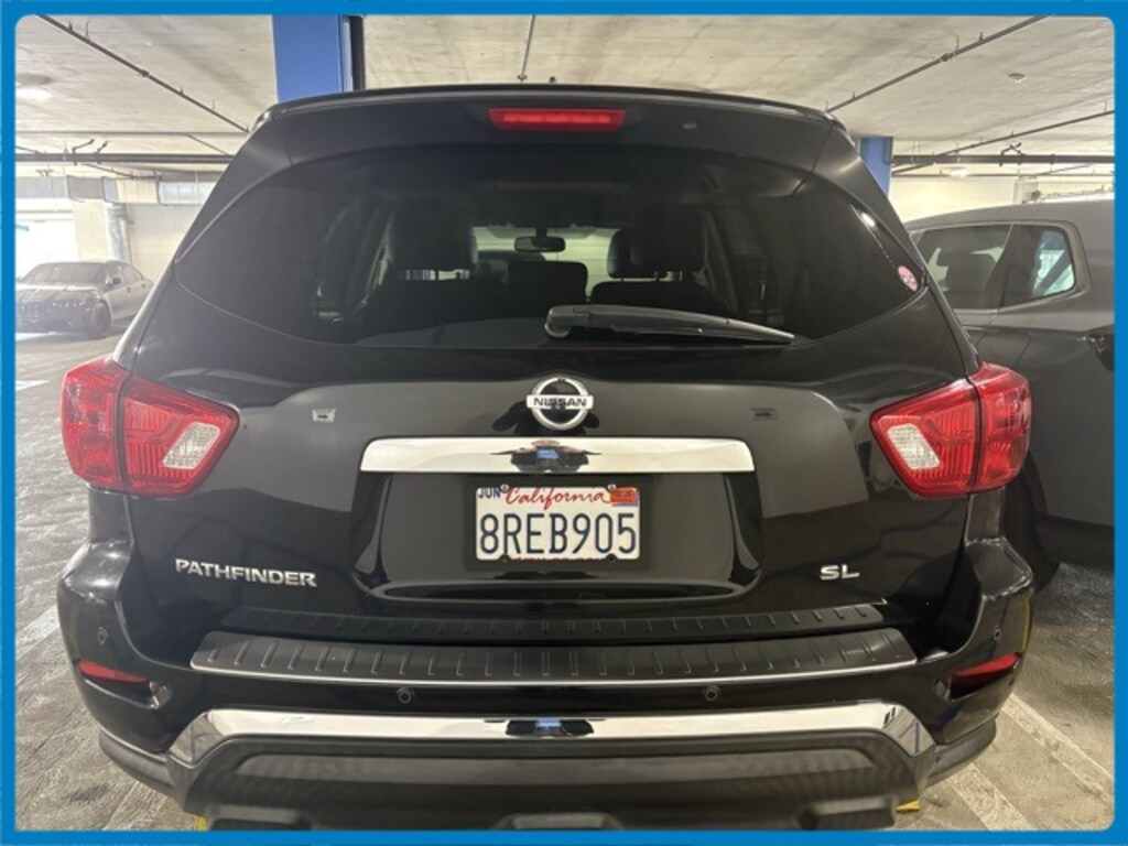Used 2018 Nissan Pathfinder SL SUV