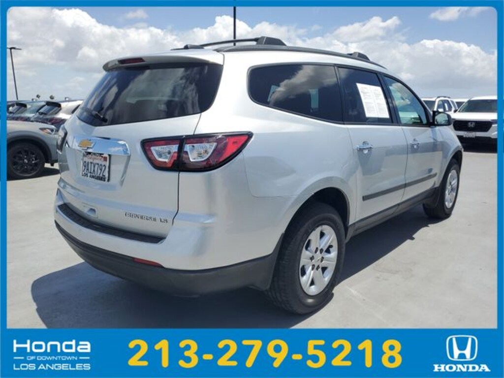 Used 2016 Chevrolet Traverse LS SUV