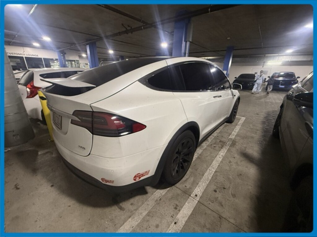 Used 2018 Tesla Model X 75D SUV