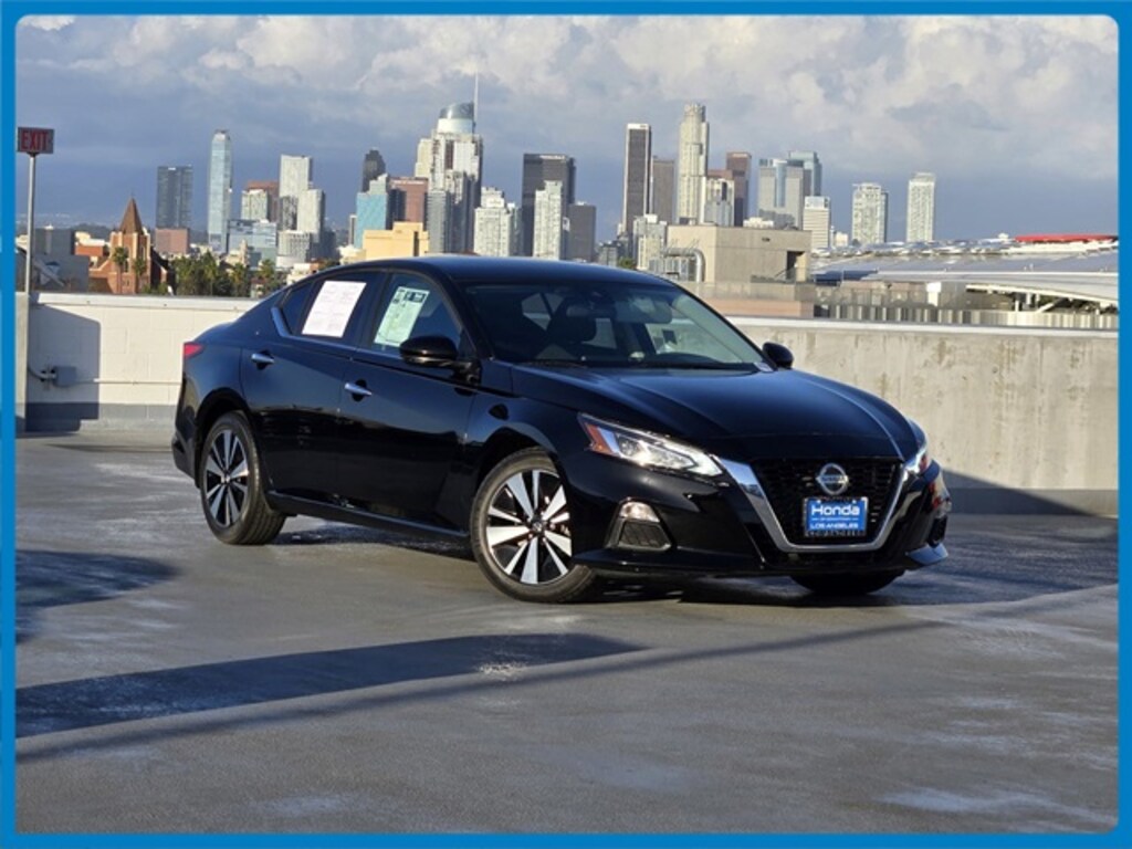 Used 2021 Nissan Altima 2.5 SV Sedan
