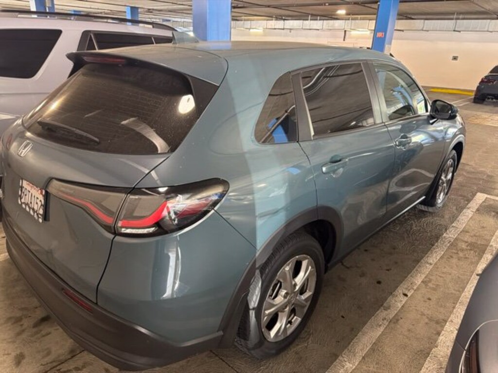 Used 2025 Honda HR-V LX SUV