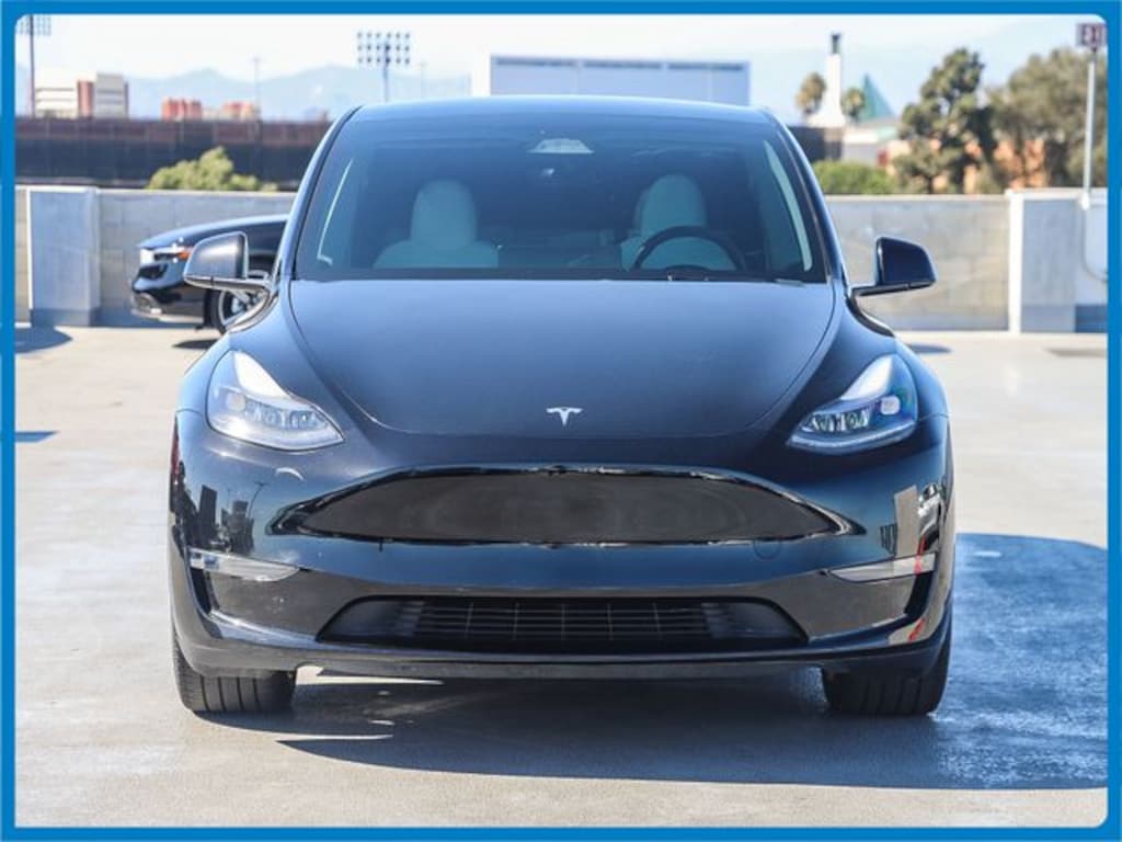 Used 2024 Tesla Model Y Long Range SUV