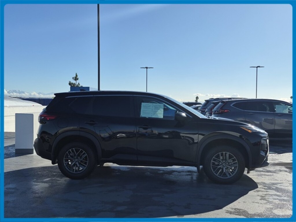 Used 2023 Nissan Rogue S SUV