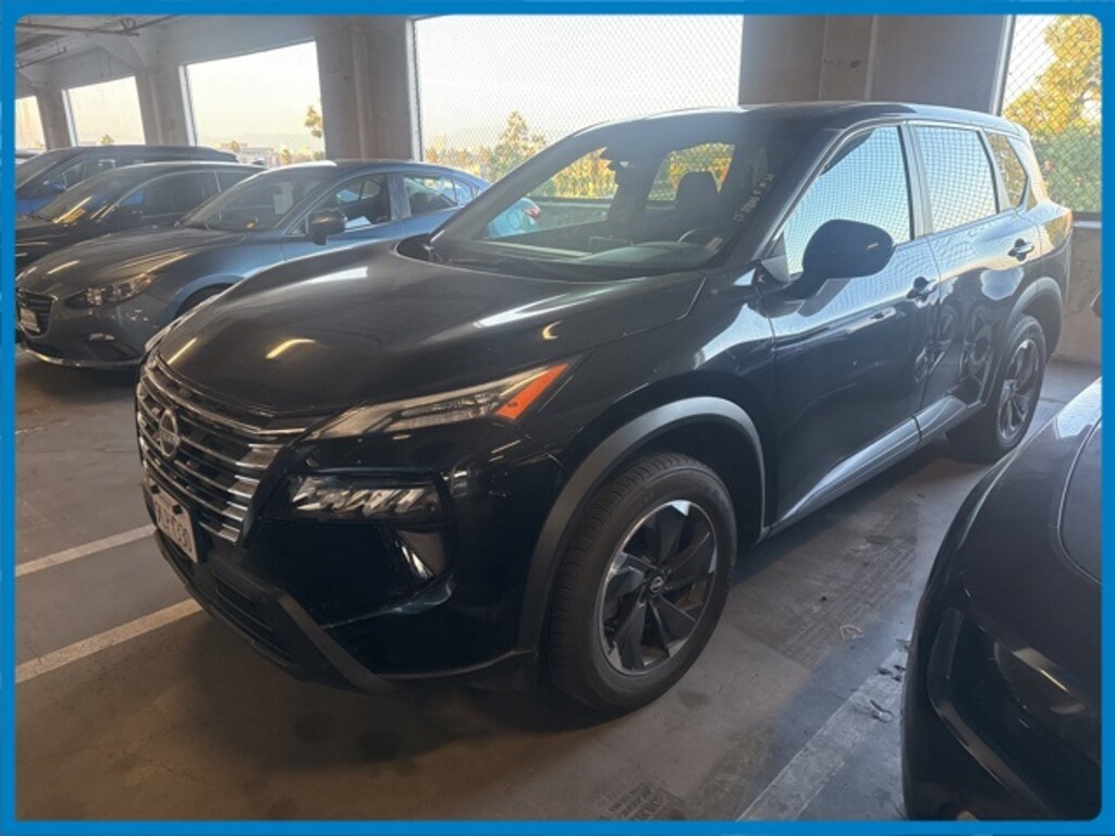 Used 2024 Nissan Rogue SV SUV