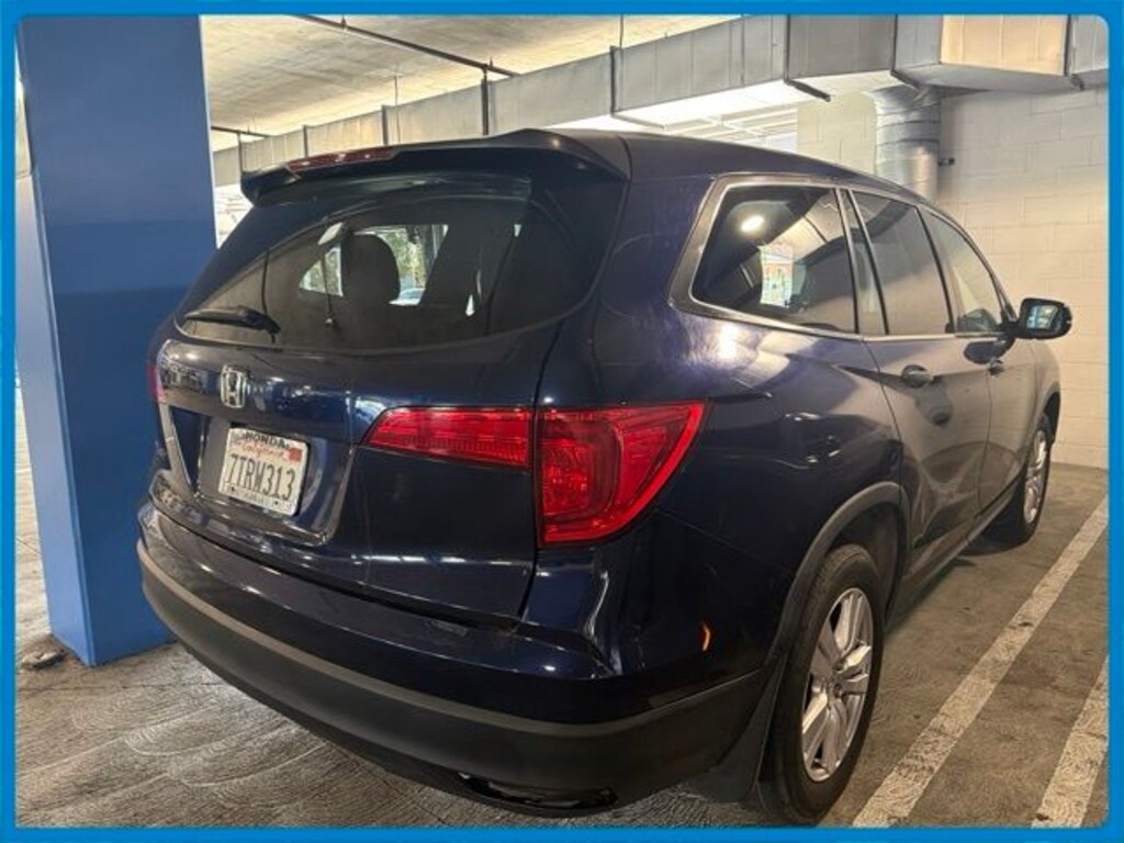 Certified 2017 Honda Pilot LX FWD SUV
