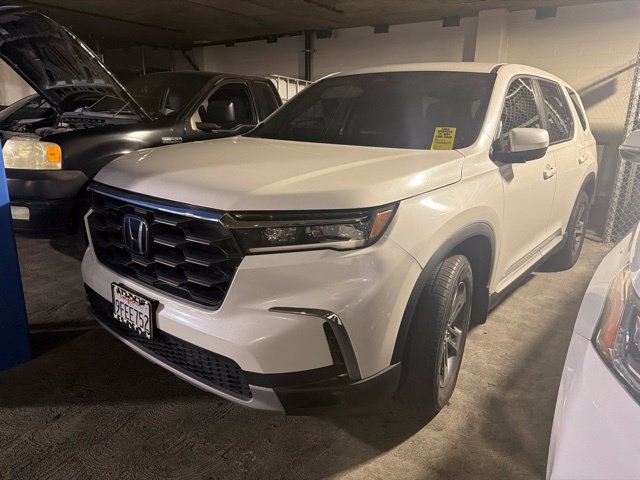 Used 2023 Honda Pilot EX-L 8 Passenger SUV