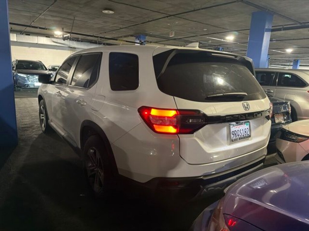 Used 2025 Honda Pilot EX-L SUV