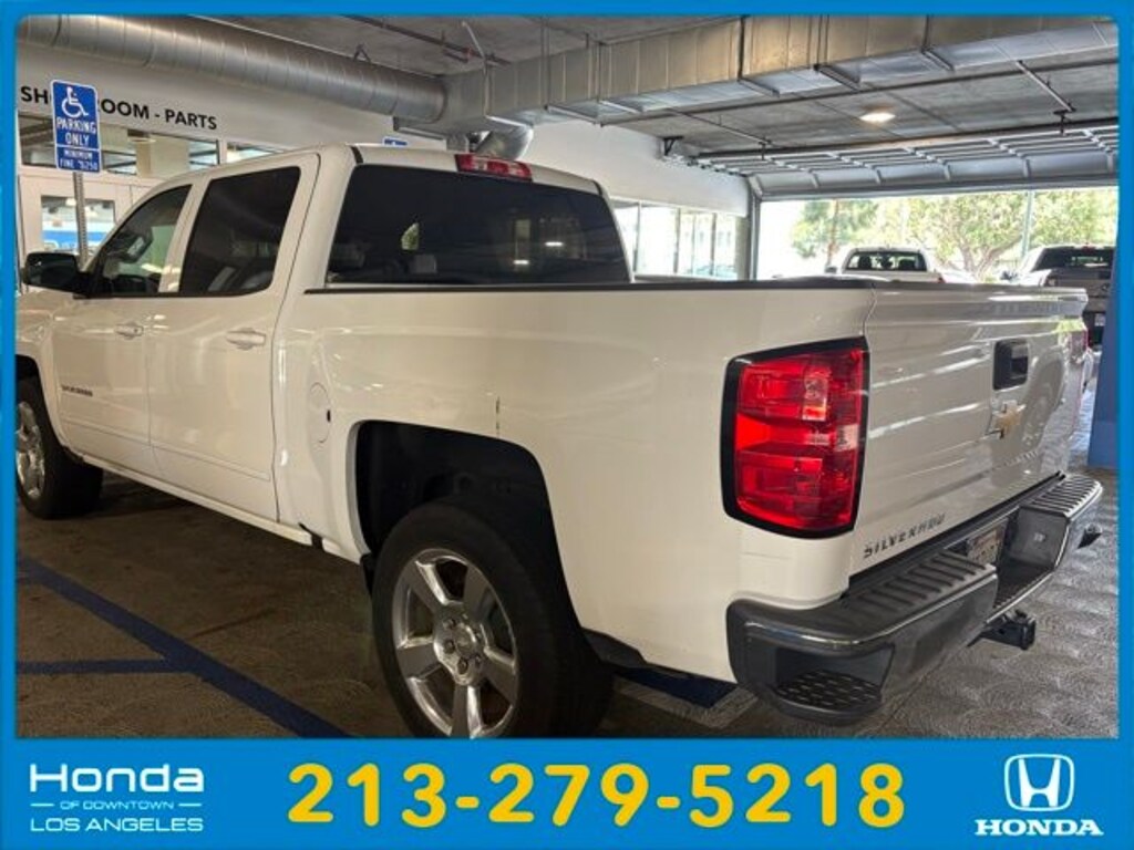 Used 2017 Chevrolet Silverado 1500 LT w/1LT Truck Crew Cab