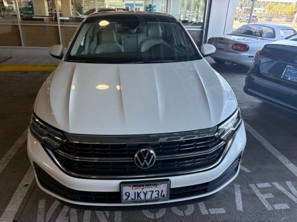 Used 2023 Volkswagen Jetta 1.5T SE Sedan