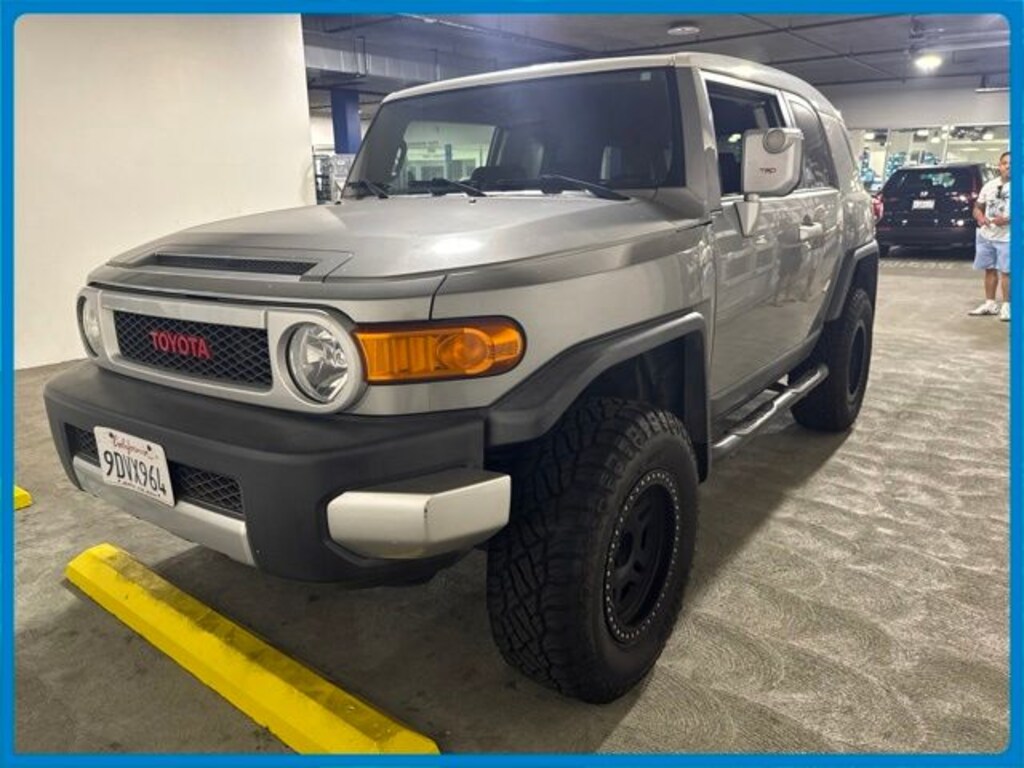 Used 2010 Toyota FJ Cruiser Base SUV