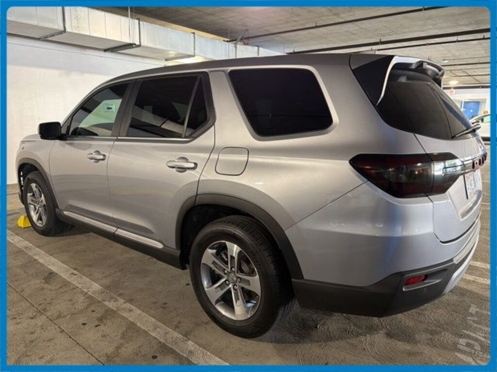 Certified 2024 Honda Pilot EX-L 7 Passenger SUV