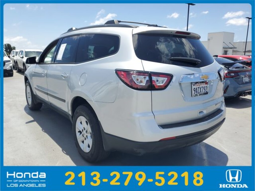 Used 2016 Chevrolet Traverse LS SUV