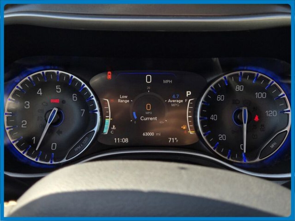 Used 2022 Chrysler Pacifica Touring L Van Passenger Van