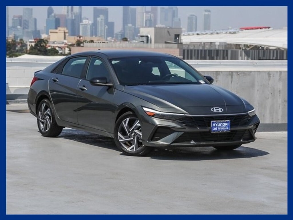 Used 2025 Hyundai Elantra SEL Sport Sedan
