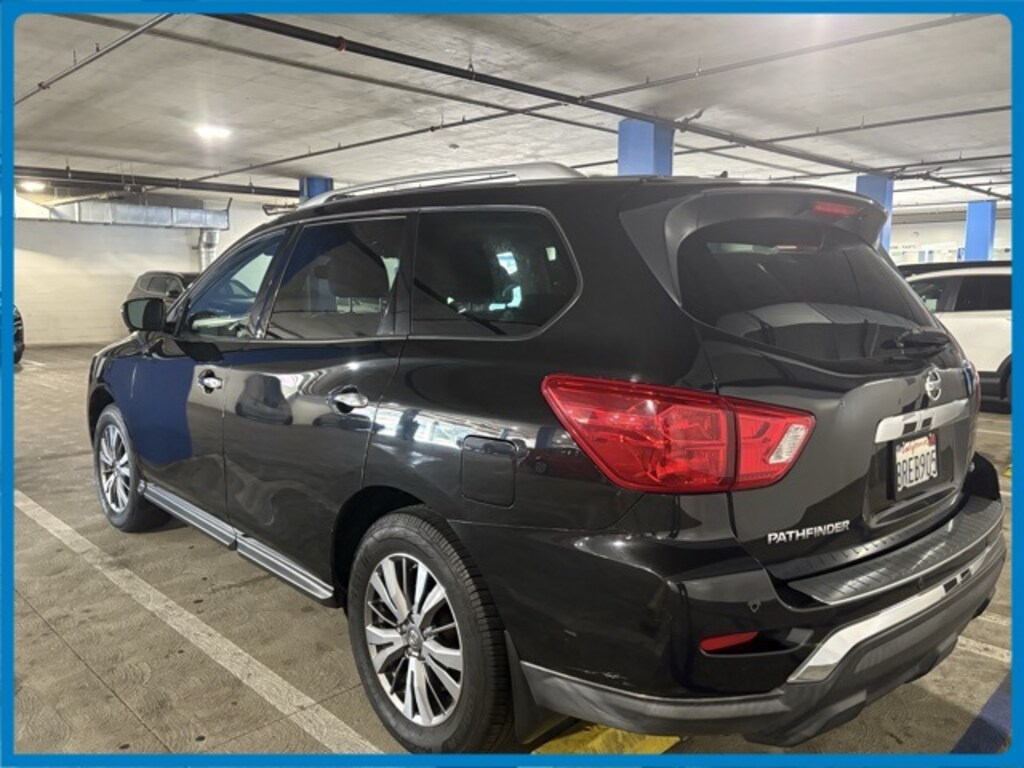 Used 2018 Nissan Pathfinder SL SUV