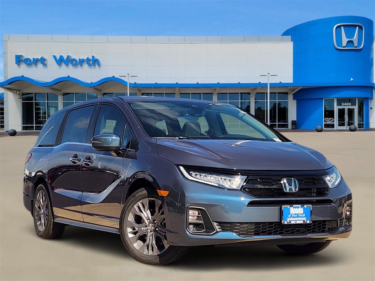 2026 Honda Odyssey Touring's photo