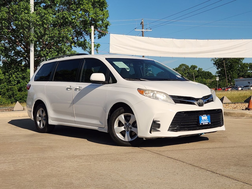 Used 2019 Toyota Sienna LE Van