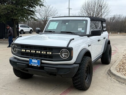 2023 Ford Bronco Base SUV