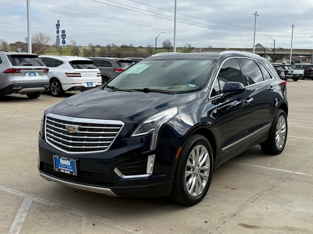 Used 2017 CADILLAC XT5 Platinum SUV