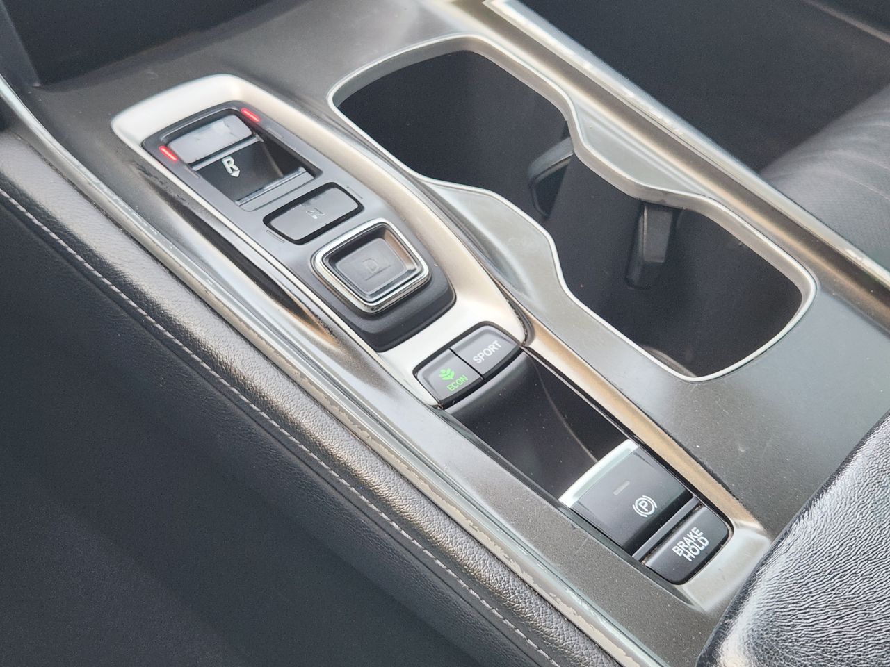 2018 Honda Accord Touring - Photo 19