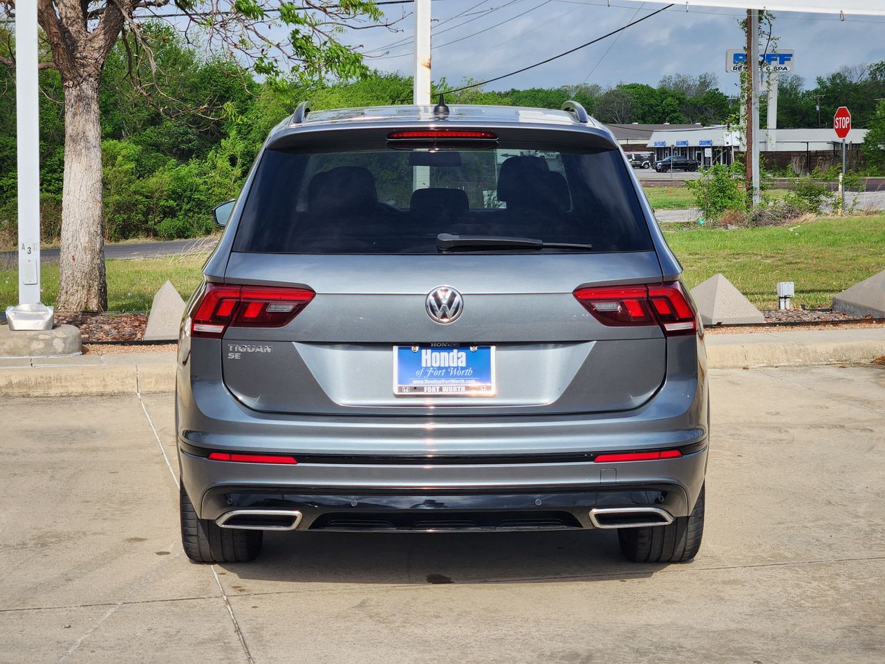 View vehicle photo 6