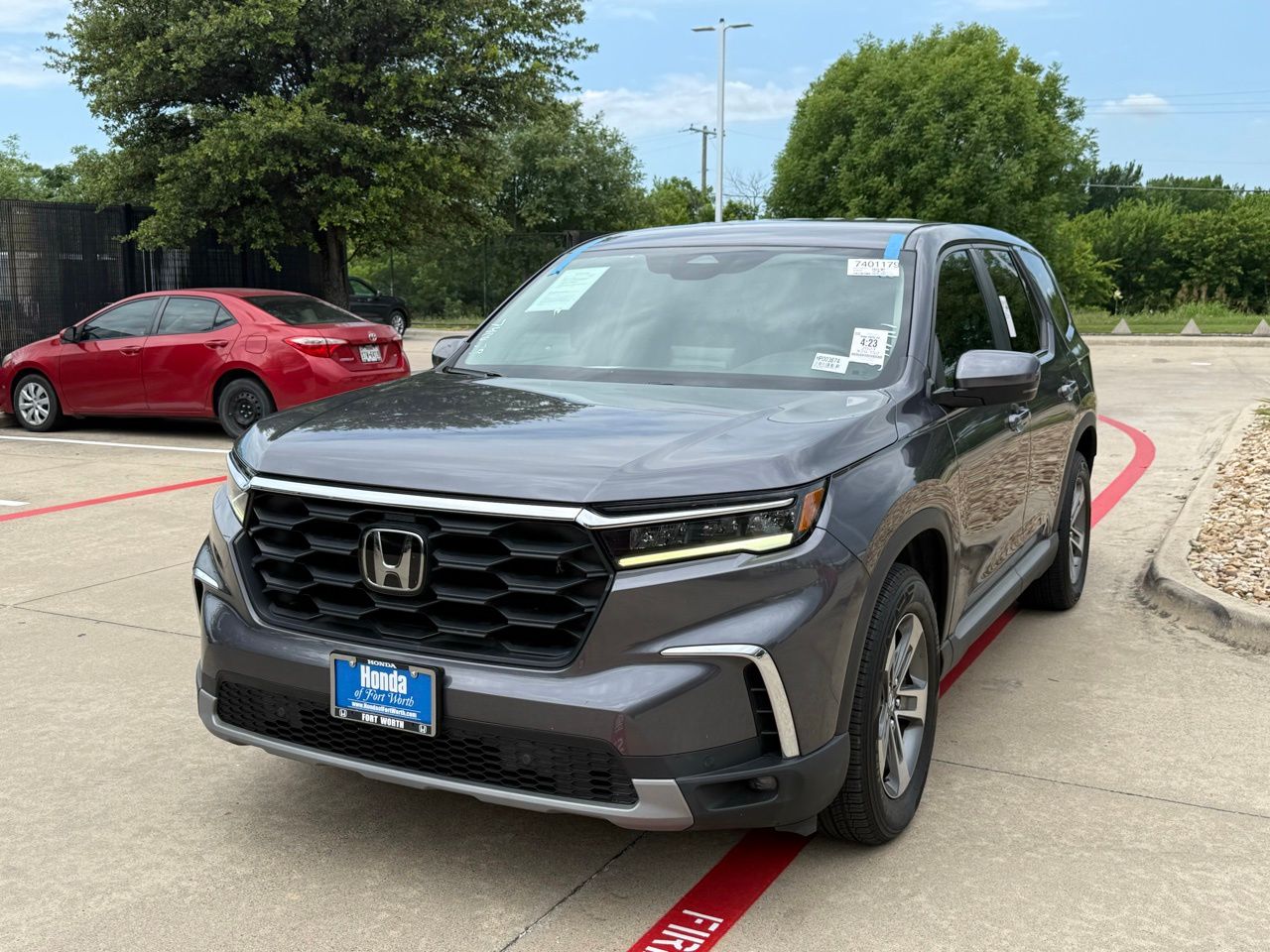 2023 Honda Pilot EX-L 8-Occupant 2WD's photo