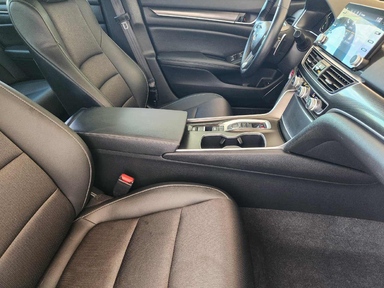 2022 Honda Accord Hybrid Sport - Photo 13