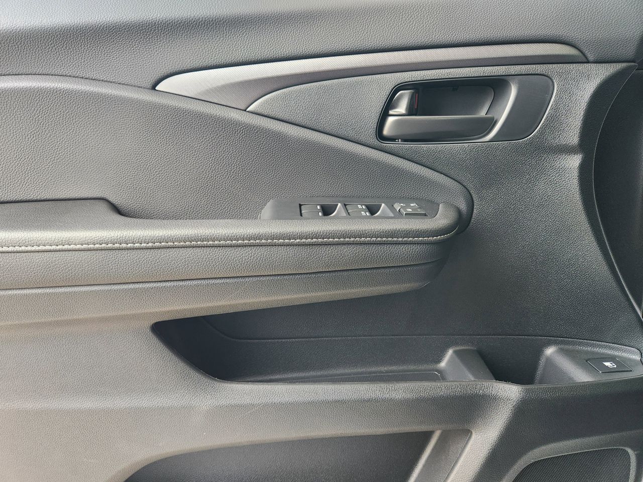 2026 Honda Ridgeline Sport - Photo 16