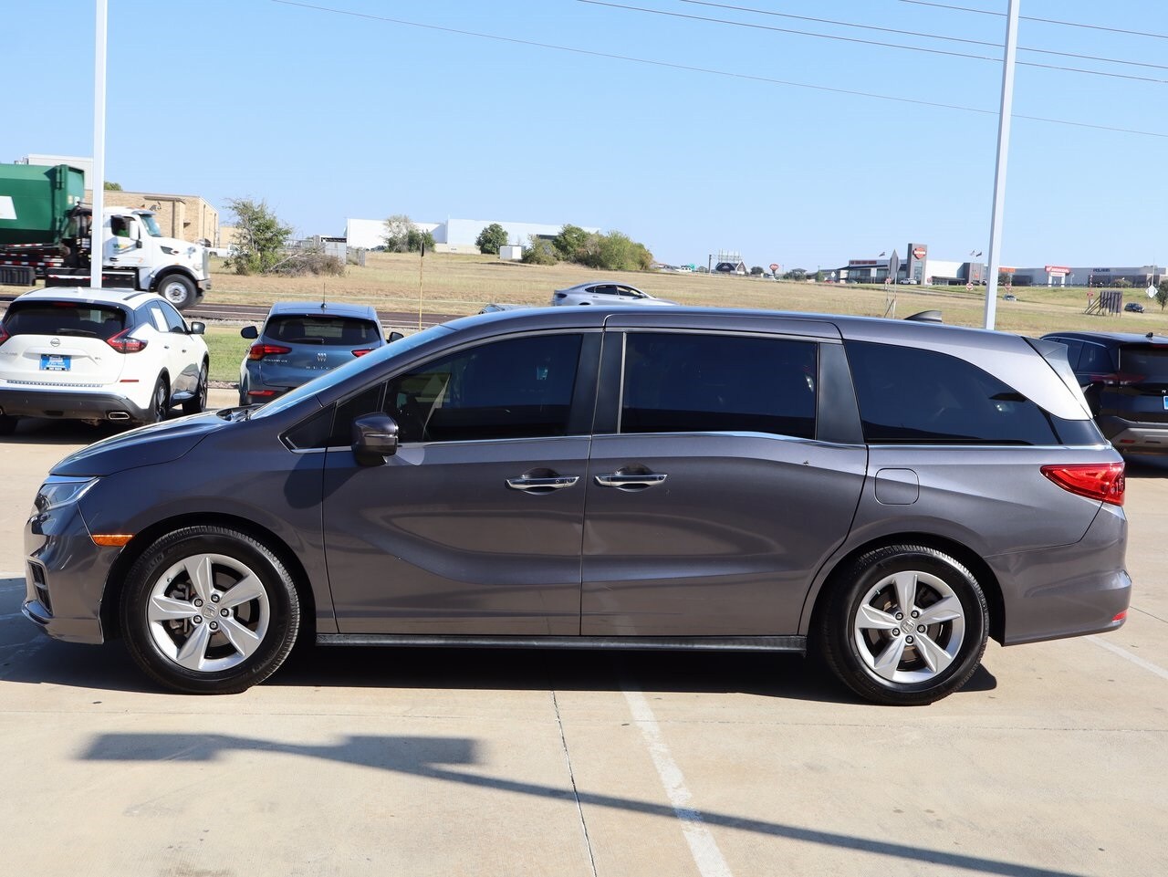 2019 Honda Odyssey EX photo 2