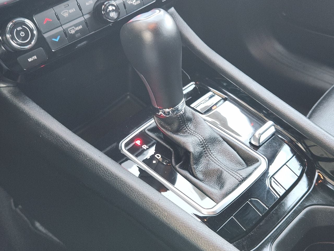 2025 Jeep Compass Limited - Photo 19